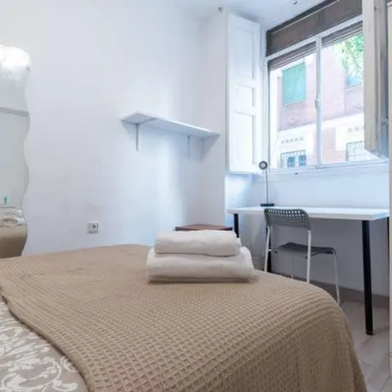 Rent this 5 bed apartment on Madrid in Calle de las Dos Hermanas, 6