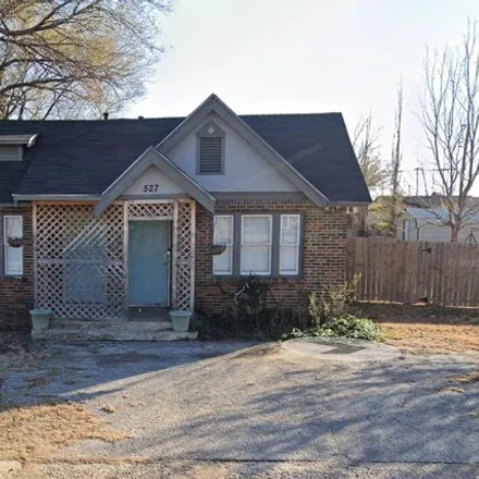 Buy this studio house on Southwest 44th Avenue in Amarillo, TX 79109