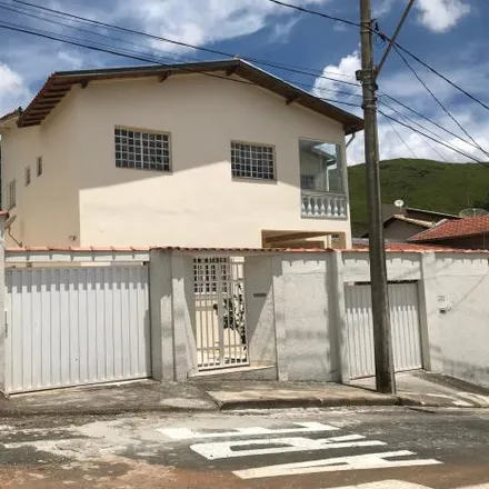 Buy this 3 bed house on Rua Correia Neto in Centro, Poços de Caldas - MG