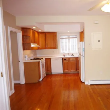 Image 4 - 47 Alpine Street, Somerville, MA 02144, USA - Apartment for rent
