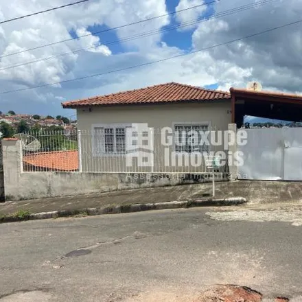 Buy this 3 bed house on Rua da Aparecida in Guaxupé - MG, 37800