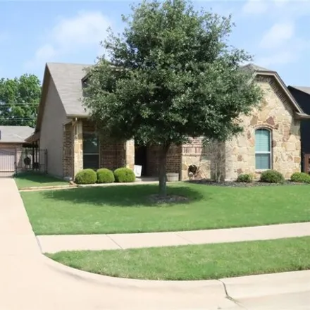 Rent this 3 bed house on 286 Tinker Trail in Burleson, TX 76028