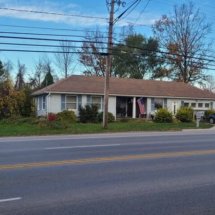 Image 1 - Leavitt Road, Lorain, OH 44053, USA - House for sale