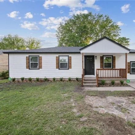 Buy this 4 bed house on 1676 Southwest Oklahoma Avenue in Bartlesville, OK 74003