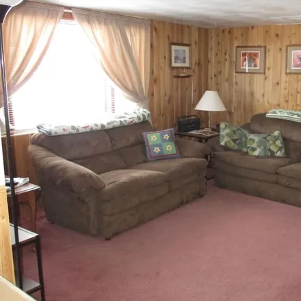 Rent this 3 bed house on Munising