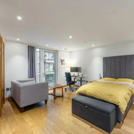 Image 3 - The Courthouse, 70 Horseferry Road, Westminster, London, SW1P 2DU, United Kingdom - Apartment for sale