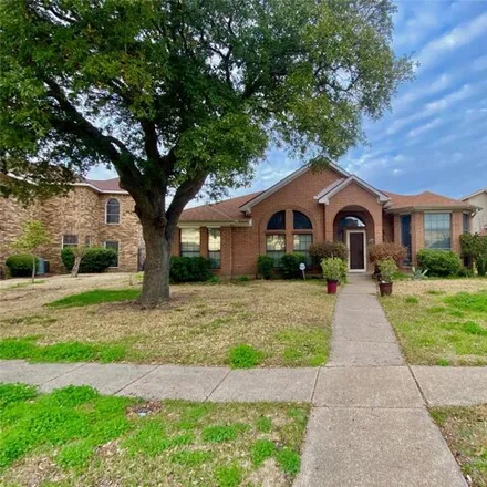 Image 2 - 2004 Homestead Drive, Mesquite, TX 75181, USA - House for sale