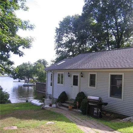 Rent this 2 bed house on 160 Ipswitch Road in Bristol, CT 06010