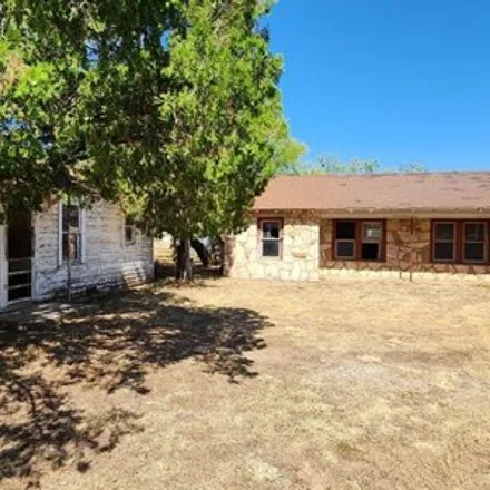 Image 7 - 42 West 7th Street, Robert Lee, Coke County, TX 76945, USA - House for sale