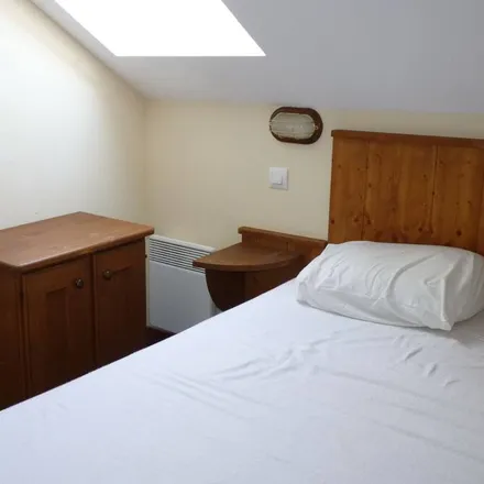 Rent this 3 bed apartment on Route de Briançon in 05240 La Salle-les-Alpes, France