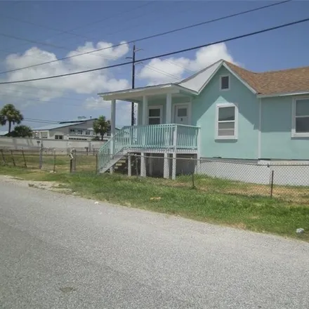 Buy this 3 bed house on 2020 Grover Avenue in Galveston, TX 77551
