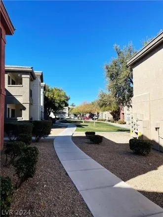 Image 2 - 8098 West Badura Avenue, Spring Valley, NV 89113, USA - Condo for rent