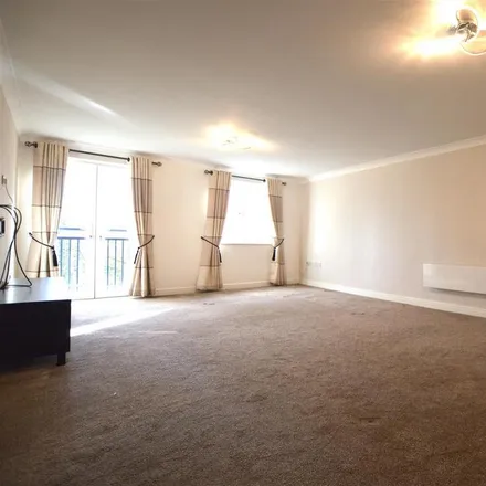 Image 2 - Brackenhurst Place, Leeds, LS17 6WD, United Kingdom - Apartment for rent