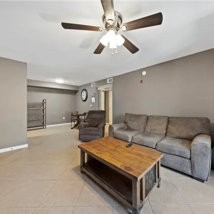 Image 5 - East Silverado Ranch Boulevard, Paradise, NV 89183, USA - Condo for sale