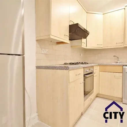 Rent this 5 bed townhouse on Maud Wilkes Close in London, NW5 2QG