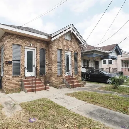 Buy this studio house on 4919 South Saratoga Street in New Orleans, LA 70115