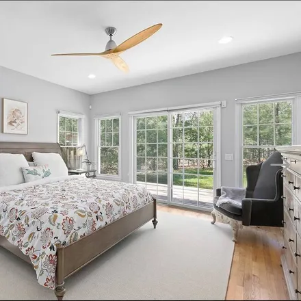 Rent this 5 bed house on East Hampton in Railroad Avenue, Village of East Hampton