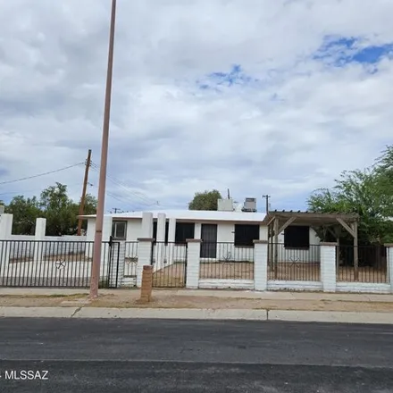 Buy this 3 bed house on 7057 S Lundy Dr in Tucson, Arizona