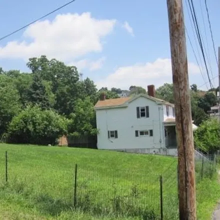 Buy this 3 bed house on 21 Kohlmeyers Lane in Pittsburgh, PA 15211