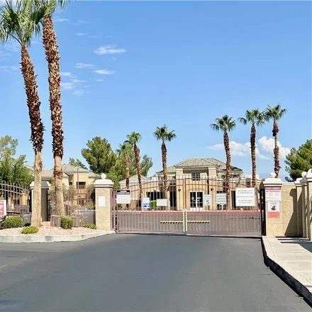 Image 2 - 8070 West Russell Road, Las Vegas, NV 89113, USA - Condo for sale