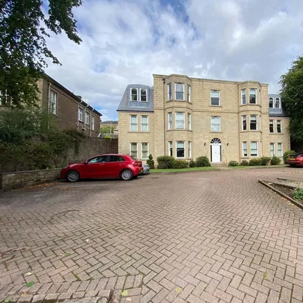 Rent this 3 bed apartment on Somerville Place in Dundee, DD3 6TR