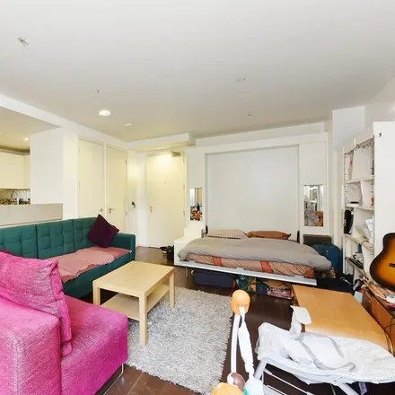 Image 3 - Balmoral House, 12 Lanark Square, Millwall, London, E14 9QD, United Kingdom - Apartment for rent