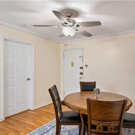 Image 4 - 4 Keogh Lane, Woodside, City of New Rochelle, NY 10805, USA - Apartment for sale
