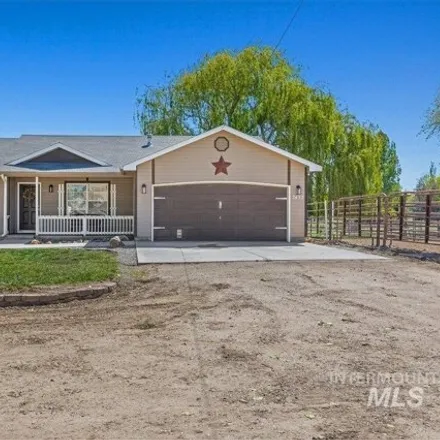Buy this 3 bed house on 2499 East Dewey Avenue in Nampa, ID 83686