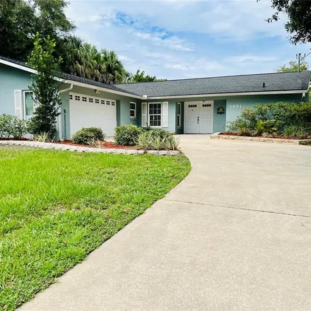 Image 1 - 1851 Northwest 18th Street, Crystal River, Citrus County, FL 34428, USA - House for sale