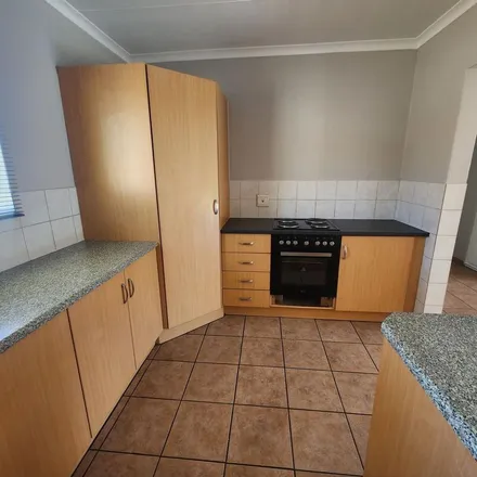 Image 4 - Albertyn Street, Vorna Valley, Midrand, 1686, South Africa - Townhouse for rent