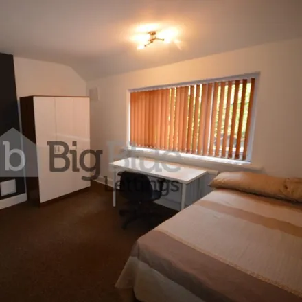 Image 8 - Back Manor Drive, Leeds, LS6 1GH, United Kingdom - Duplex for rent