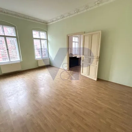 Rent this 4 bed apartment on Kurt-Keicher-Straße 15 in 07545 Gera, Germany
