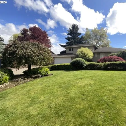Buy this 4 bed house on 7060 Southwest Molalla Bend Road in Wilsonville, OR 97070