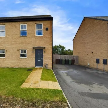Buy this 2 bed duplex on Kentmere Approach in Leeds, LS14 1JW