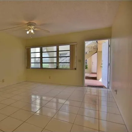Image 3 - 3327 Northwest 108th Drive, Coral Springs, FL 33065, USA - Condo for sale