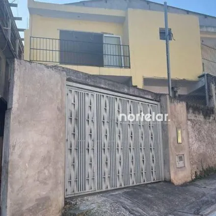 Rent this 3 bed house on Rua dos Navegantes in Vila Penteado, São Paulo - SP