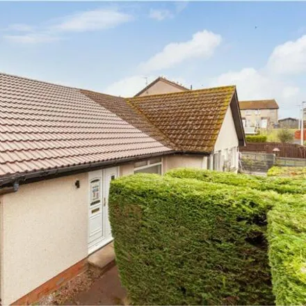 Buy this 2 bed duplex on Tippet Knowes Road in Winchburgh, EH52 6UT
