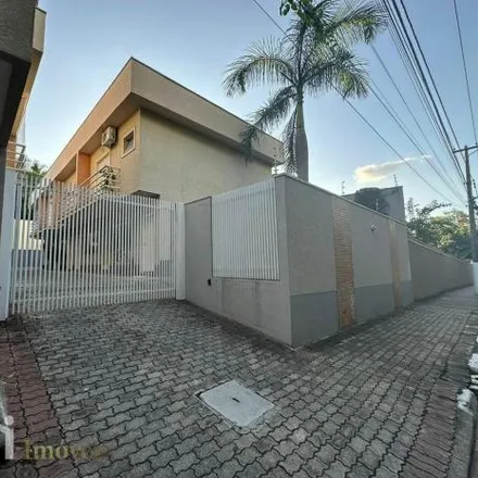 Rent this studio house on Avenida Santana in Retiro dos Fontes, Atibaia - SP
