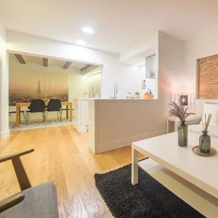 Rent this 4 bed apartment on Carrer del Paradís in 14, 08002 Barcelona
