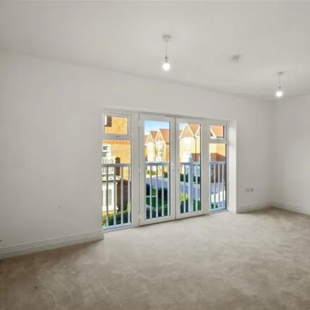 Image 7 - Cavendish Meads, Sunninghill, SL5 9GQ, United Kingdom - Townhouse for rent