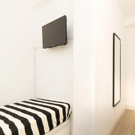 Image 3 - Madrid, Calle Bremen, 17, 28028 Madrid - Room for rent
