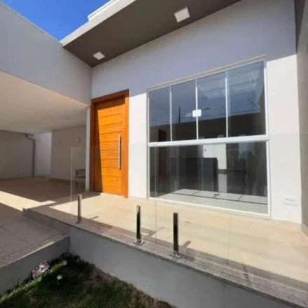 Buy this 3 bed house on Rua Antônio Menegueli in Varginha - MG, 37014-400