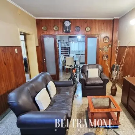 Buy this studio house on Francisco Narciso Laprida 3216 in General San Martín, Rosario