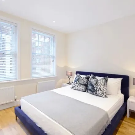 Image 5 - Hamlet Gardens, London, W6 0TS, United Kingdom - Apartment for rent