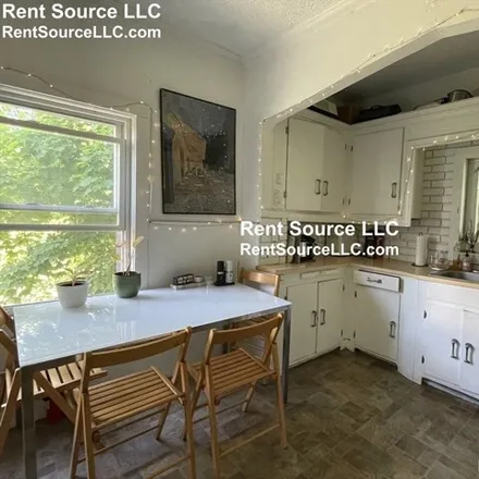 Image 3 - 12-14 Bennett Unit 2, Medford, Massachusetts, 02155 - Apartment for rent