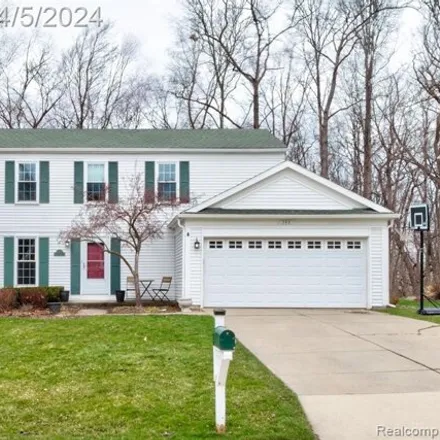 Buy this 4 bed house on 325 Whitney Drive in Rochester Hills, MI 48307