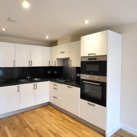 Rent this 1 bed apartment on Edinburgh Mews in Watford, WD19 4FS