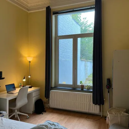 Rent this 1 bed apartment on Avenue de Jette - Jetse laan 211 in 1090 Jette, Belgium