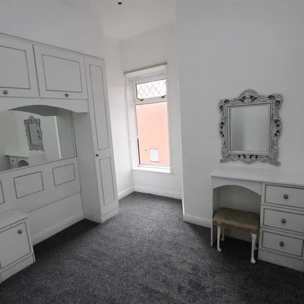 Image 7 - Back Chorley Old Road South, Bolton, BL1 5LZ, United Kingdom - Townhouse for rent