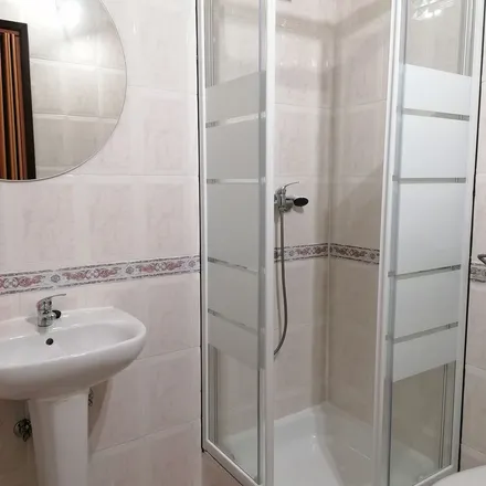 Rent this 1 bed apartment on Rua Sub Vila 49 in 2450-110 Nazaré, Portugal